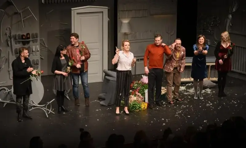 Czy Ty to Ty w Teatrze Capitol - emocjonująca komedia o miłości i relacjach