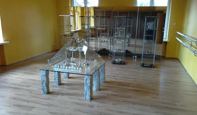 Muzeum miniaturowej sztuki profesjonalnej Henryk Jan Dominiak w Tychach – niezwykłe zbiory, które zachwycają